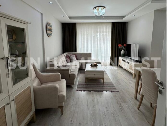 Antalya Konyaaltı Liman mahallesinde havuzlu 2+1 daire - Görsel 2