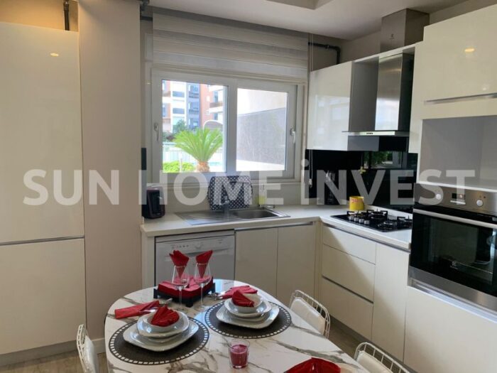 Antalya Konyaaltı Liman mahallesinde site içerisinde 1+1 satılık eşyalı daire - Görsel 2