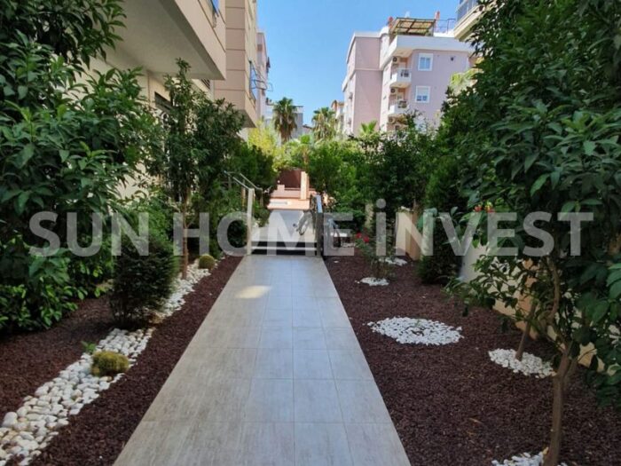 Antalya Konyaaltı Liman mahallesinde havuzlu 2+1 daire - Görsel 5