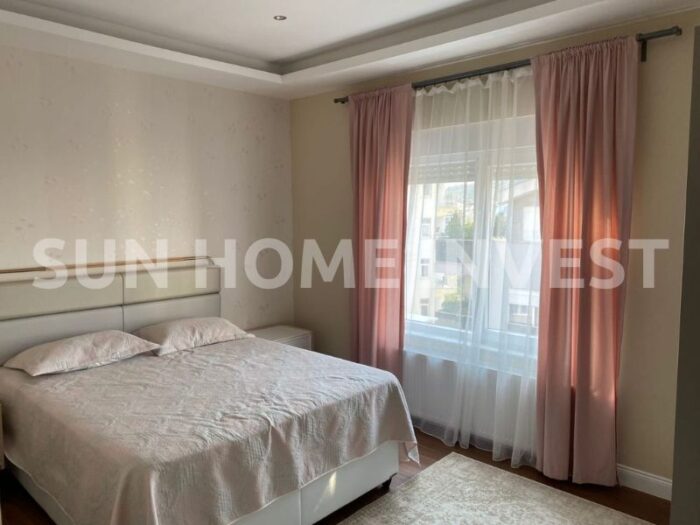 Antalya Konyaaltı Liman mahallesinde havuzlu 3+1 duplex - Görsel 18